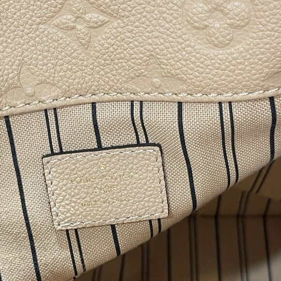 Louis Vuitton Artsy MM  in Monogram Empreinte Leather (JB1133) - Picture 11 of 12